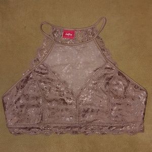 Daytrip lacy bralette. Size LG.